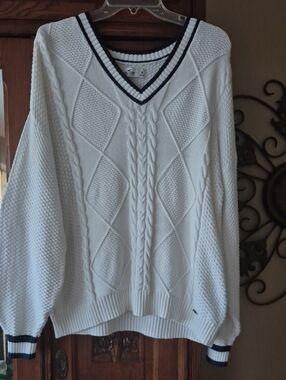 Hollister White Cable-Knit  Sweater